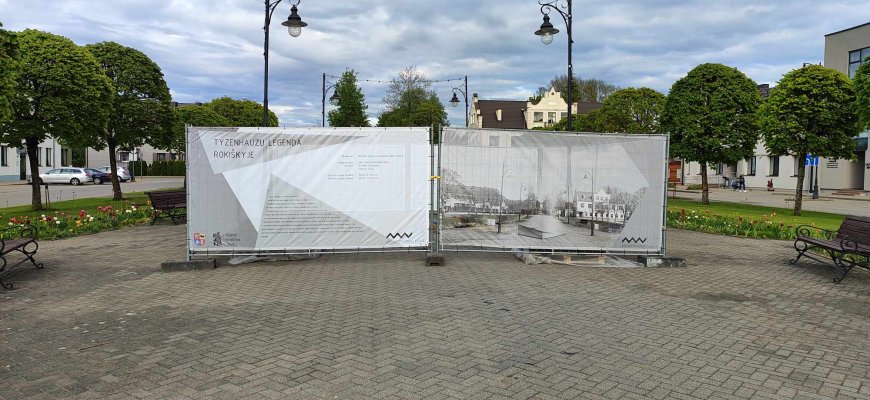 Tiksliai, kaip laikrodis – Nepriklausomybės aikštėje jau kasinėjamas grindinys (video)