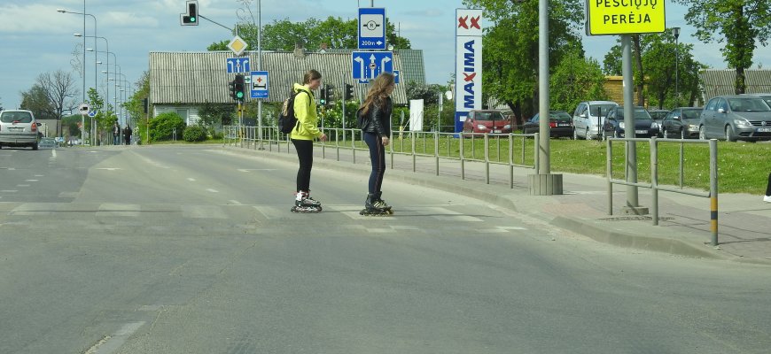 Priminimas – saugaus elgesio kelyje taisyklių svarbu laikytis kiekvienam