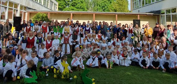 Kaip kiškių karalius Rokas švinty giriaj dare (foto)