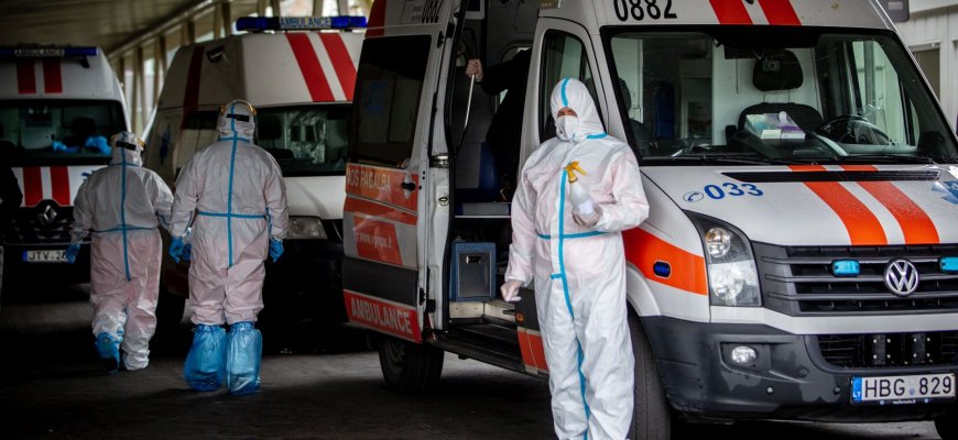 Per parą patvirtinti 2104 nauji COVID-19 ligos atvejai, mirė 17 žmonių