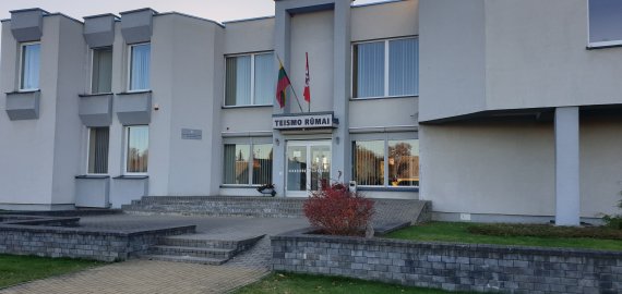 Neblaivų vairuotoją nuo didesnės bausmės išgelbėjo pripažinta kaltė