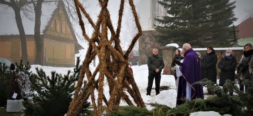 Po Jūžintų Šv. arkangelo bažnyčios skliautais skambėjo koncertas „Po angelo sparnu“ (foto+video)