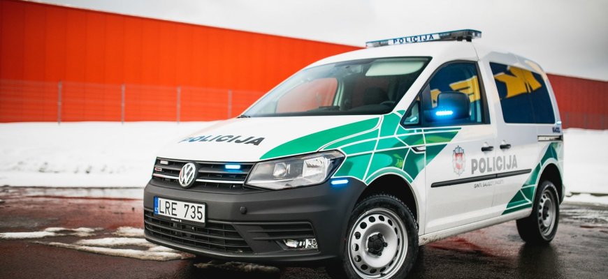 Lietuvos policija stiprina pajėgas: į kelius išriedės dar vieni nauji automobiliai