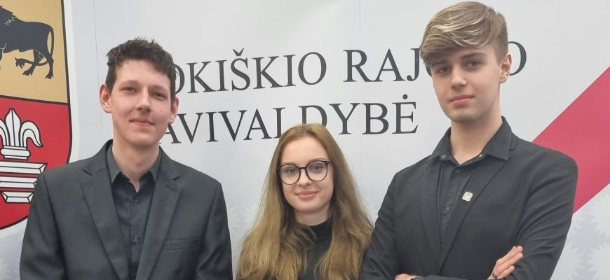 JAU: emocinių svertų neišgirdo – gimnazijos būstine nuo 2024 m tampa „Romuvos“ padalinys (foto)