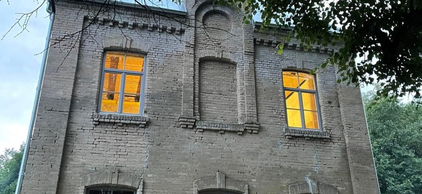 Apleistas dvaras prisikelia naujam gyvenimui – virs kultūros ir meno židiniu