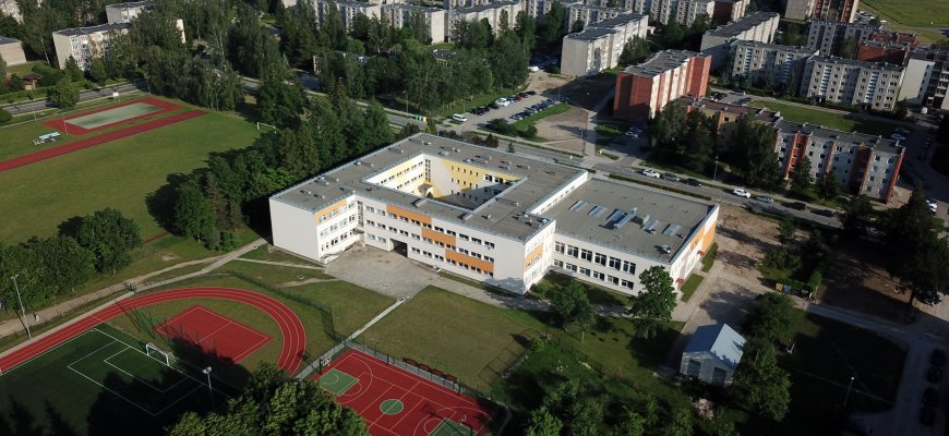 Juozo Tūbelio progimnazijos moksleiviai ir mokytojai dalyvavo nuotoliniame tarptautinio projekto partnerių baigiamajame susitikime.