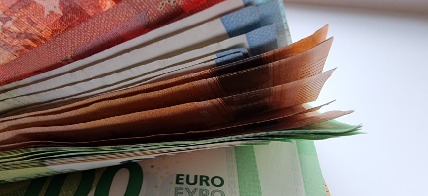 „Sodra“ išmokėjo pirmuosius pinigus kaupusiems papildomai – skelbia vidutinę sumą