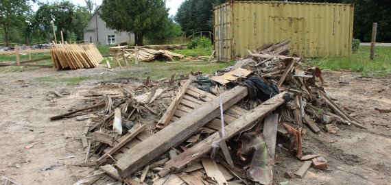Obelių „Žalioji“: ar savivaldybė turės rangovams samdyti prievaizdą su botagu? (foto)