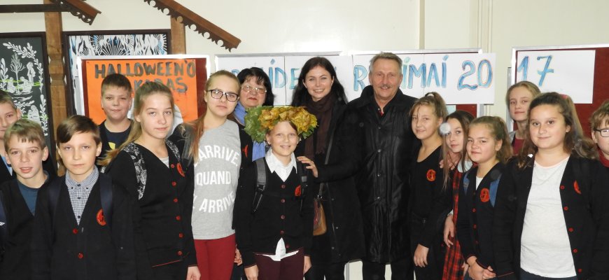 Rokiškio J. Tūbelio progimnazijos prezidente išrinkta penktokė Afroditė Tuskaitė (video+foto)
