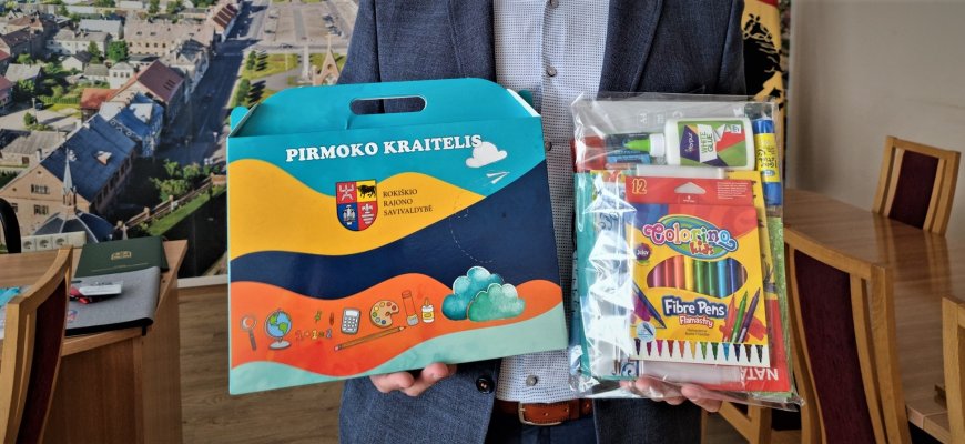 Į Rokiškio rajono savivaldybę atkeliavo Pirmoko rinkiniai