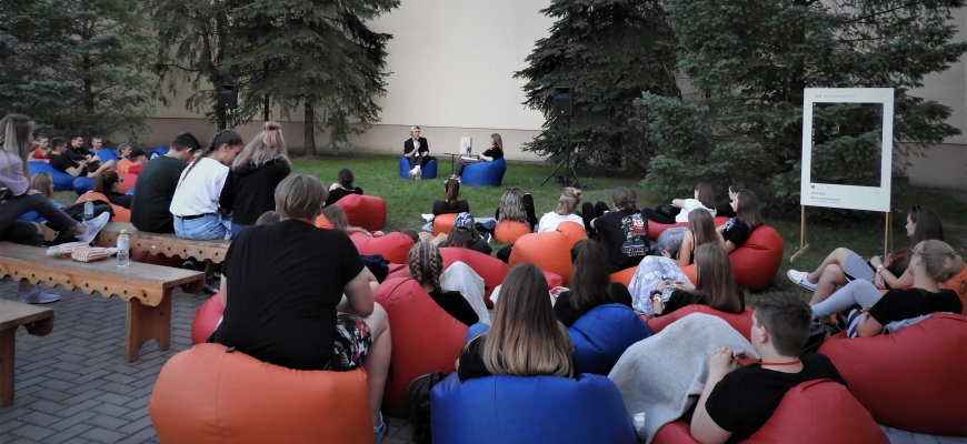 Vyriausybė nepritaria siūlymui dvigubinti socialines stipendijas studentams