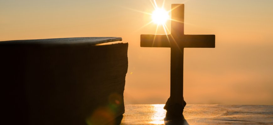 Laidotuvės: kokius dokumentus reikia paruošti ir kokia yra laidojimo eiga?