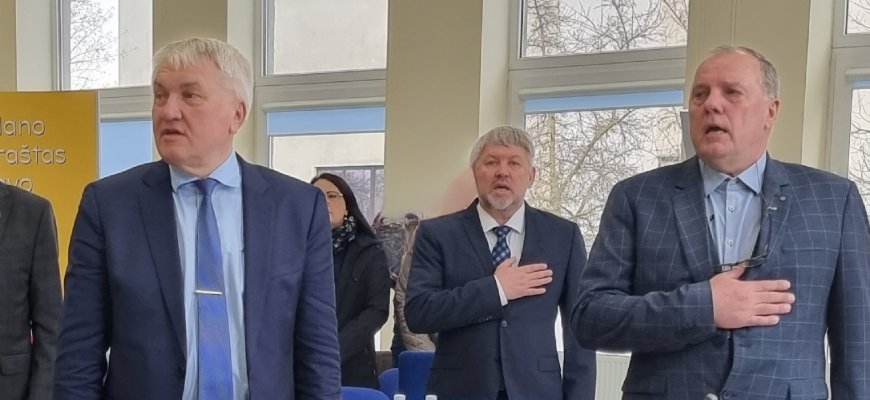 Rajono tarybos opozicijoje likę nariai žada lėtinti pozicijos darbus