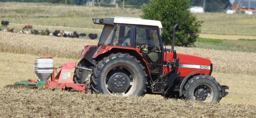 Ministerija: bent 30 proc. pajamų netekę žemdirbiai gaus po 260 eurų