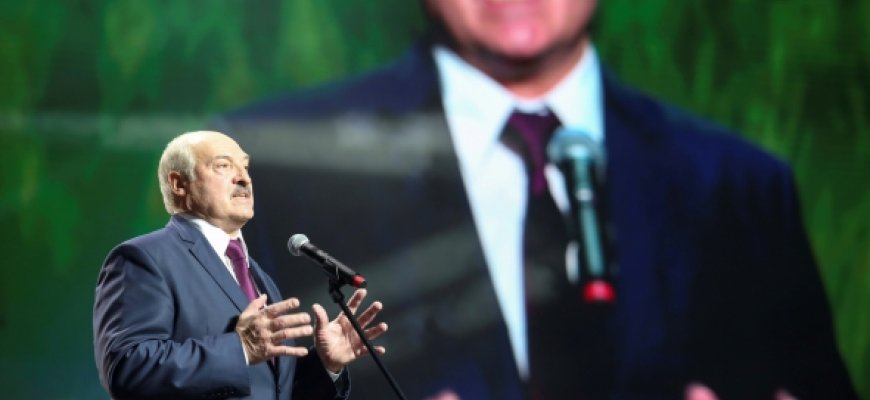 Dėl Baltarusijos spaudimo Lietuva atšaukia penkis diplomatus iš Minsko