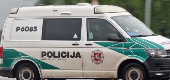 Paryčiais vairavo neblaivus
