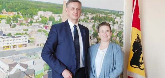 Rokiškio rajono savivaldybėje lankėsi JAV ambasados Vilniuje kultūros atašė Meghan Luckett