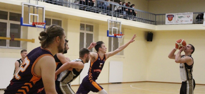Mažų miestelių krepšinio lygos derbis: korektiška dvikova žavėjo žiūrovus (video +foto)