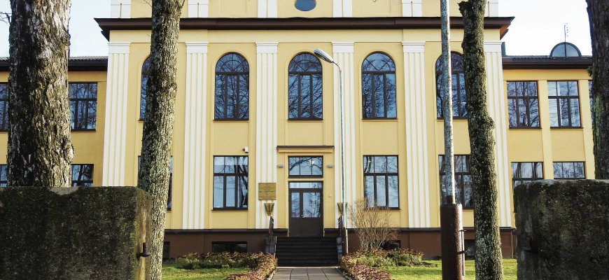Mažėjant mokinių, planuojama uždaryti Jūžintų skyrių, diskutuojama apie kitų gimnazijų ateitį