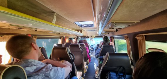 Nuo balandžio įsigalios tolimojo reiso viešojo transporto lengvatos vaikams, senjorams ir šeimoms