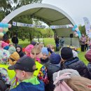 Vasaros laukia pilnais lagaminais knygų – po šalį vėl klajos „Keliaujanti skaityklėlė“ (foto)