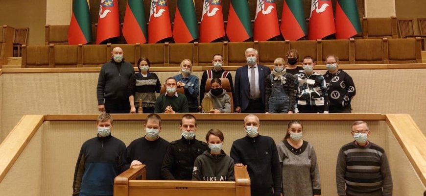 Skemų socialinės globos namų gyventojai lankėsi Lietuvos Respublikos Seime (foto)