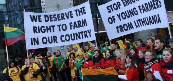 Rokiškio atstovai prisijungė prie Lietuvos žemės ūkio rūmų protesto akcijos Briuselyje