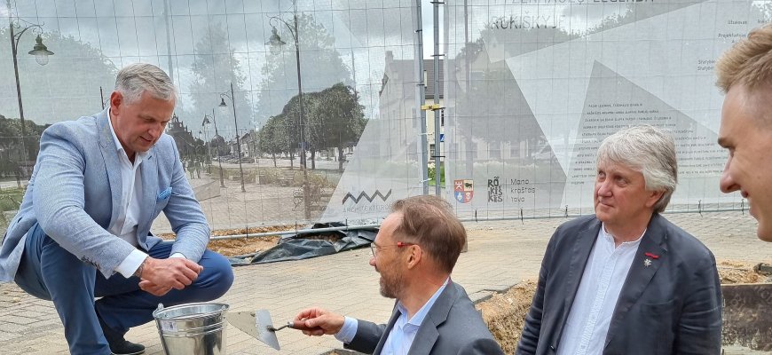 „Legendos“ legenda prasideda: įbetonuota kapsulė ateities kartoms (foto)