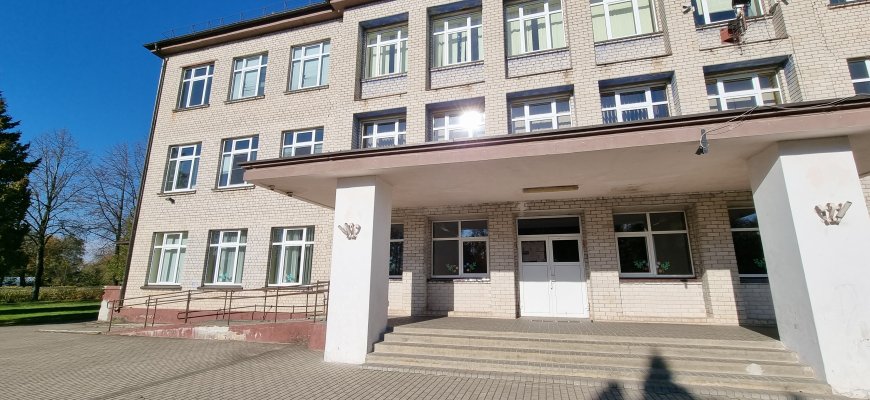 Spalio 26 d. - Atminimo lentos atidengimas Panemunėlyje