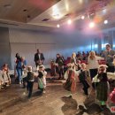 Profesinės šventės proga – padėkos raštais „Gėris rankose“ kolektyvui, gėlės ir smagus koncertas (foto)