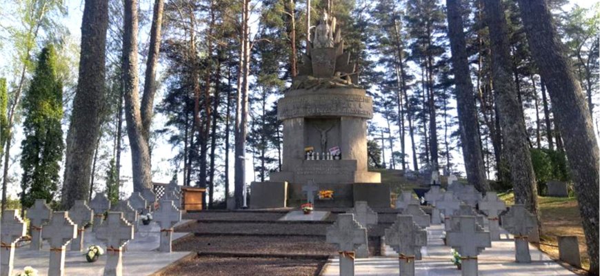 Lapkričio 19 d. - Lietuvos karių savanorių pagerbimas Červonkos kapinėse