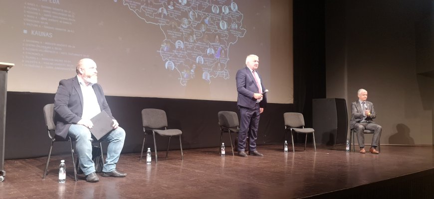 Kandidatai į Seimą jaunimo debatams dėjo „ignorą“