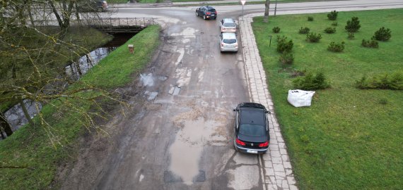 TAVO  BĖDOS MANO. J. Biliūno gatvės remontas – nenumatytas (foto)