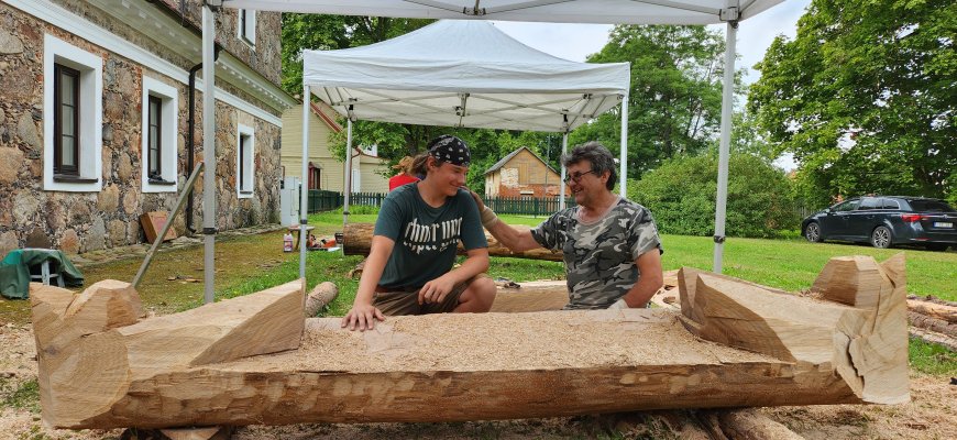 L. Šepkos „priežiūroje“ vyksta XII-asis medžio drožėjų pleneras (foto)