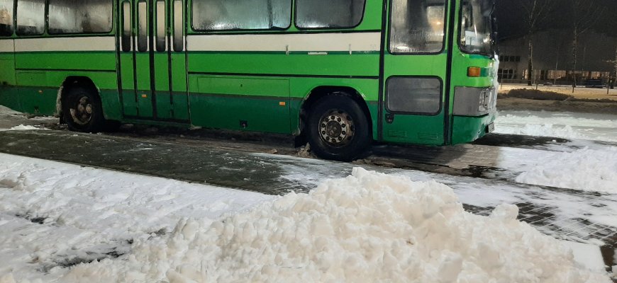 Žiemiški orai pristabdė autobusus