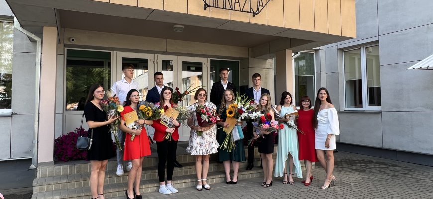 Kamajų abiturientai į gyvenimo kelionę išlydėti su lauknešėliais (foto)