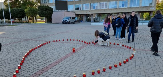 Per 100 raudonų žvakelių organų donorams atminti (foto)