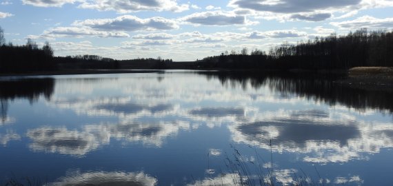 Ugniagesiai gelbėtojai ragina žmones atsakingai elgtis prie vandens telkinių