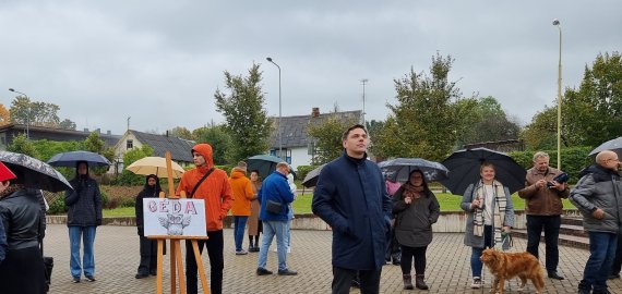 Kultūrininkai streikavo visoje Lietuvoje, bet išsiskyrė Rokiškis: tik čia apsilankė buvęs Kultūros ministras I. Adomavičius