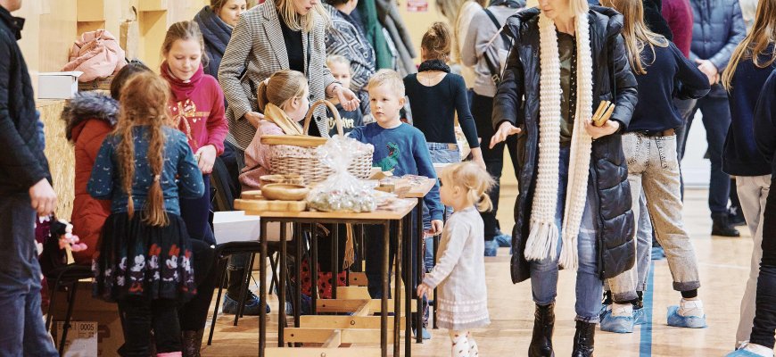 Aukcione surinktos lėšos bus skirtos sunkiai segančiai mergaitei (foto)