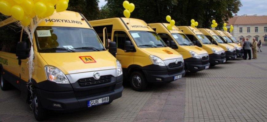 Į gatves išriedės nauji geltonieji autobusai – vienas jų Rokiškyje