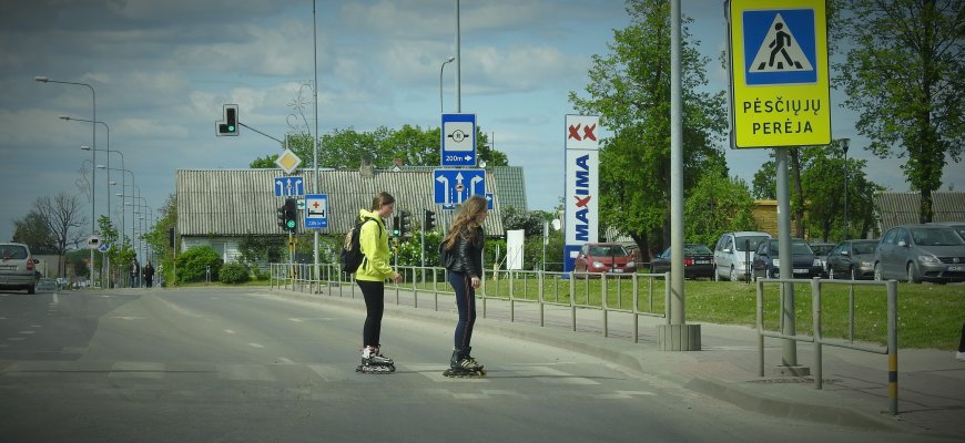 Baigėsi vaikų saugumo keliuose akcija „Apsaugok mane“, „Lietuvos draudimas“ ragina vaikus keliuose saugoti ne tik rugsėjį