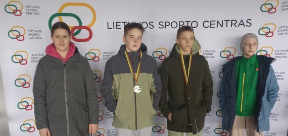 Rokiškį į Panevėžį iškeitę jaunieji plaukikai medalius „raško“ ne tik Lietuvoje, bet ir Vokietijoje