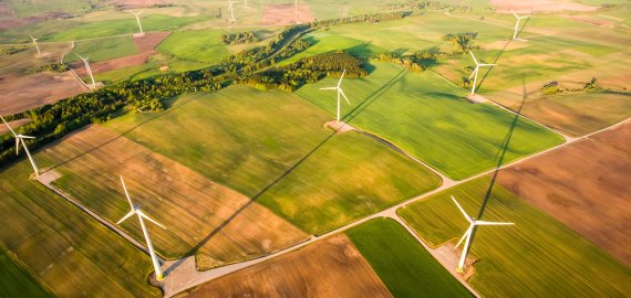Vėjo elektrinės ir žemdirbystė: ką reikia žinoti ūkininkams?