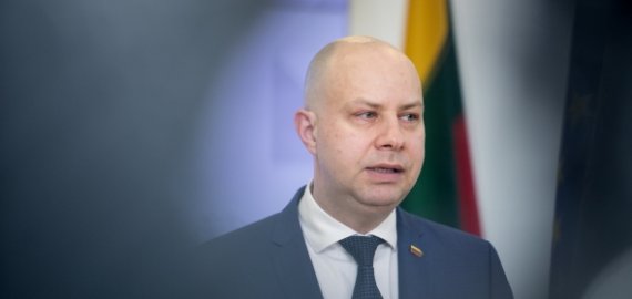 Lietuvos medikų sąjūdžio viešas kreipimąsis: prašo nuversti Verygą ir griežtinti karantino sąlygas