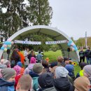 Vasaros laukia pilnais lagaminais knygų – po šalį vėl klajos „Keliaujanti skaityklėlė“ (foto)