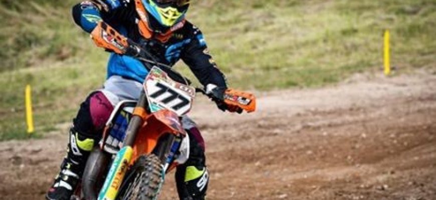 Trylikametis motokrosininkas Mykolas Stundžia toliau siekia puikių rezultatų